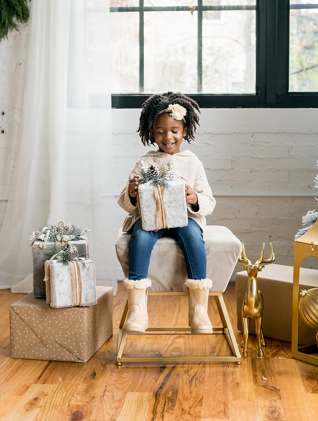 Atlanta Holiday Mini Session little girl with present